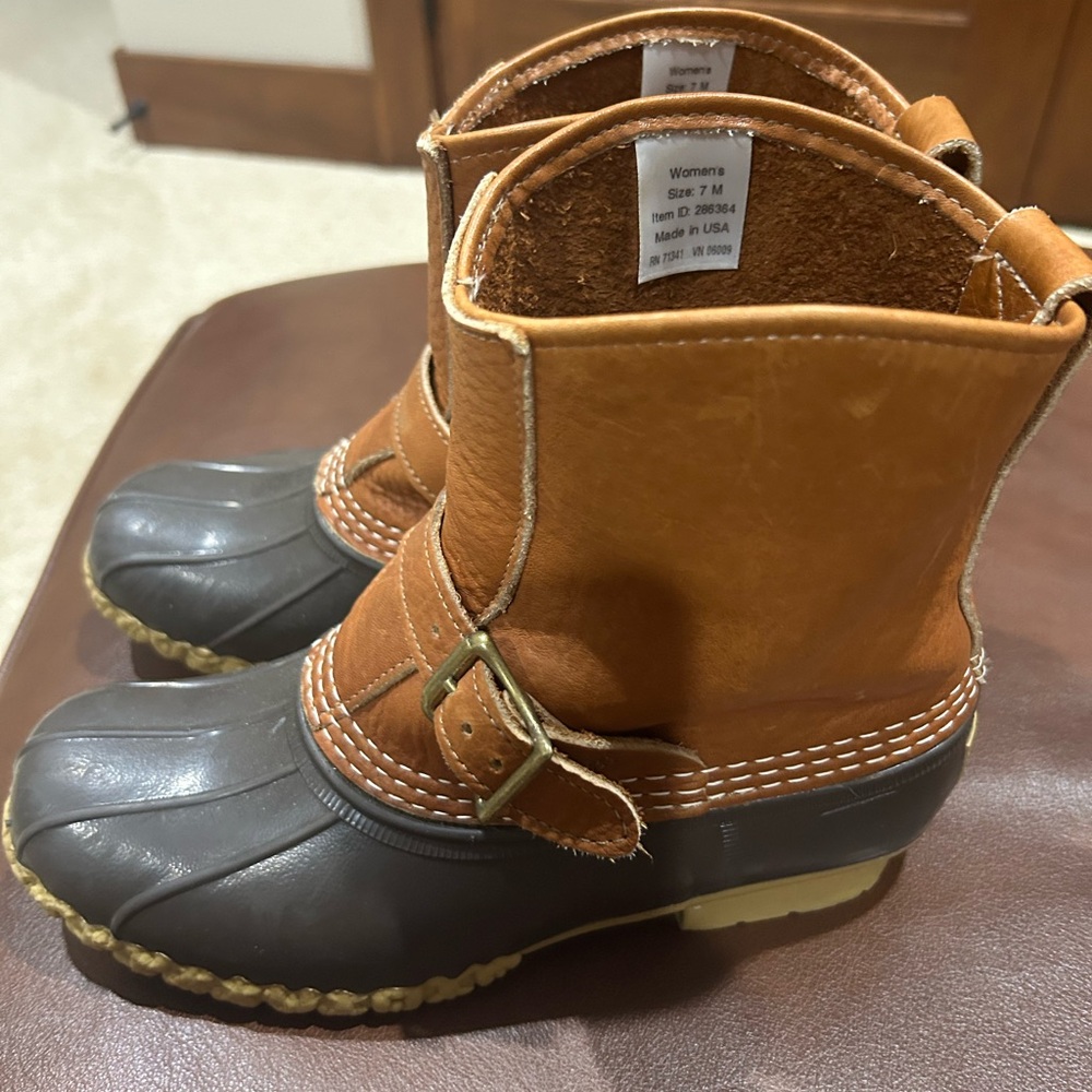 LL Bean Duck Boots - women’s size 7